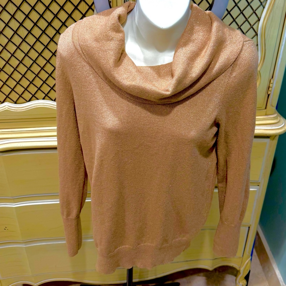 GUC Small Size (0) Chico’s Gold Shimmer Cow Neck Sweater white l& Brown Long SS